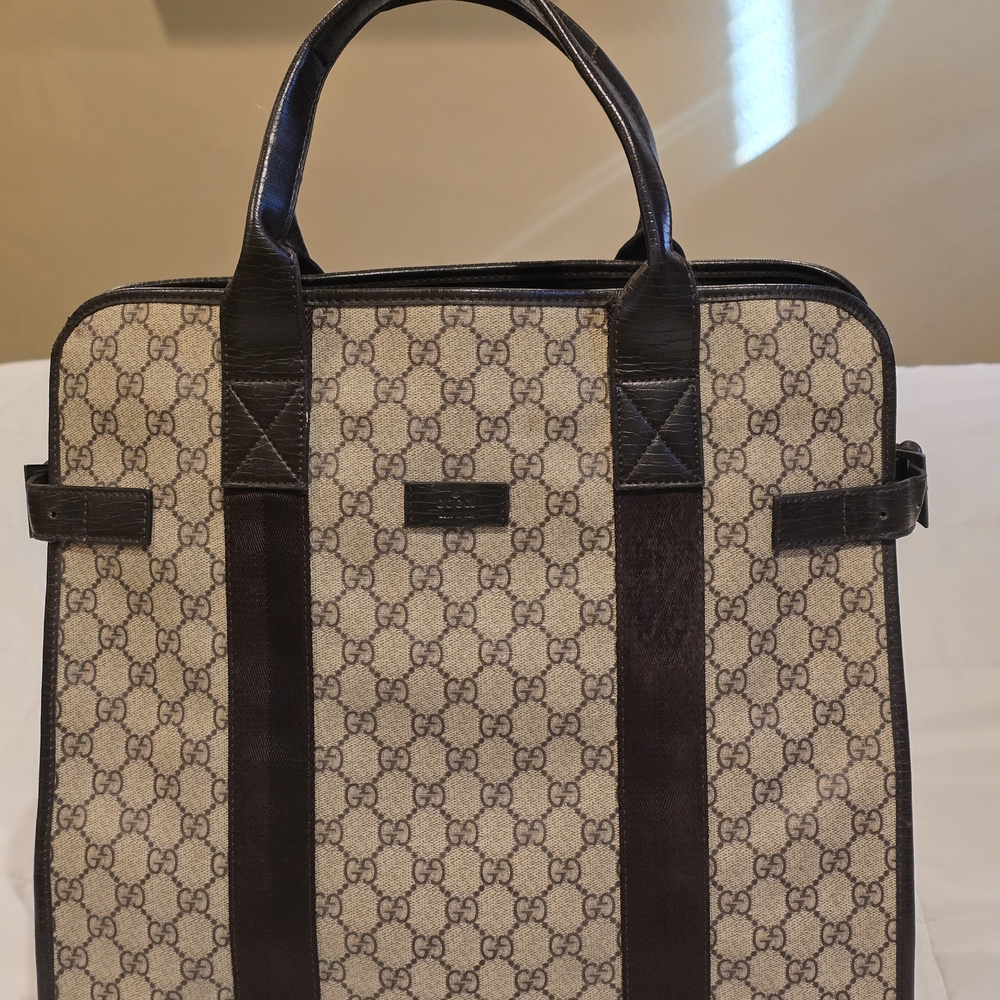 Authentic Gucci Tote Bag.